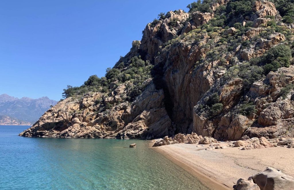Plage de Ficaghjola in Corsica: discovering the Hidden Gem
