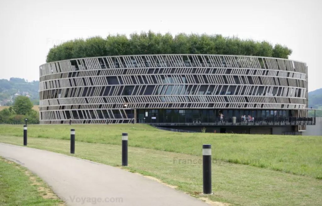 Descubra el encanto histórico de Alise-Sainte-Reine: una guía de viaje completa