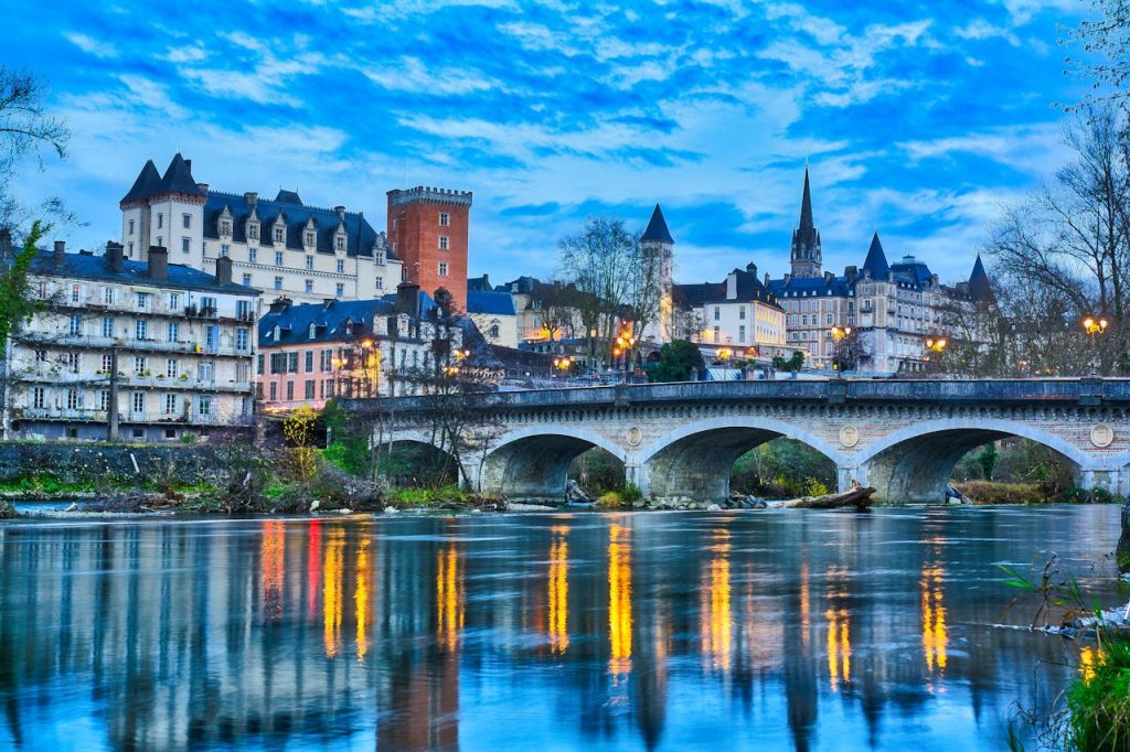 Guide to visit Pau, France: Must-see attractions, tours and tips